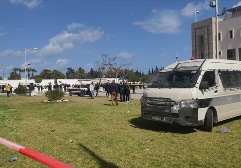В Тунисе произошел теракт у посольства США, есть погибший
