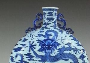 Китайский фарфоровый сосуд XVIII века продали на аукционе за €4,1 млн