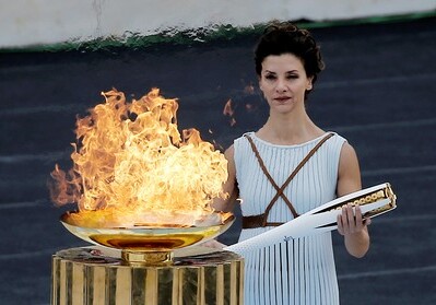 Олимпийский огонь Игр в Токио зажжен в Древней Олимпии