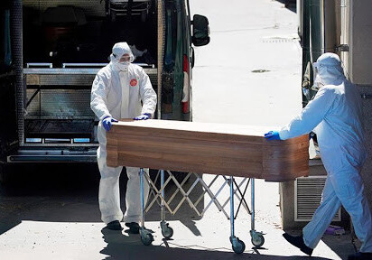 В Испании за сутки от коронавируса умерло 809 человек