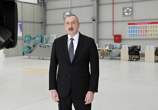 Президент Ильхам Алиев: «Азербайджан уже не будет зависеть от импорта медицинских масок»