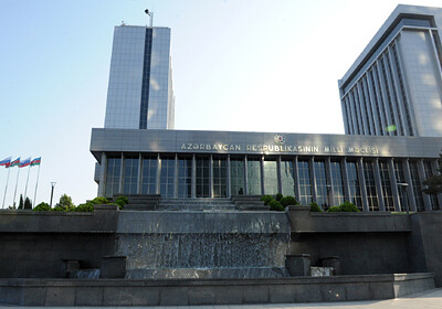 Парламент Азербайджана утвердил временный налоговый режим