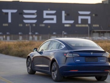 Tesla отзывает 1,1 млн автомобилей из-за проблем в программном обеспечении