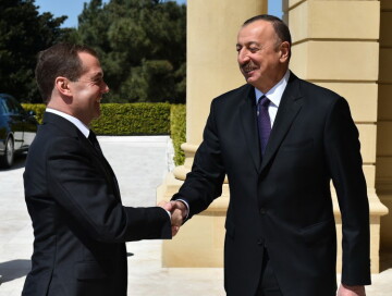 Дмитрий Медведев направил письмо Президенту Ильхаму Алиеву